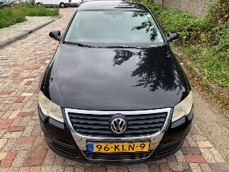 Voiture accidenté Volkswagen Passat 1.9 TDI 2010/1