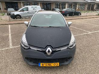 Schadeauto Renault Clio 1.5 DCI ECO EXPRESSION 2013/11