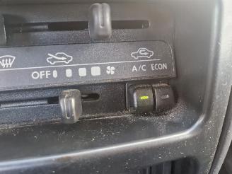 Daihatsu Gran Move AUTOMAAT EN AIRCO picture 17