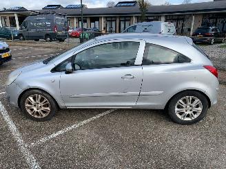 Opel Corsa 1.4 16V ENJOY picture 8