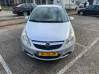 krockskadad bil auto Opel Corsa 1.4 16V ENJOY 2007/1