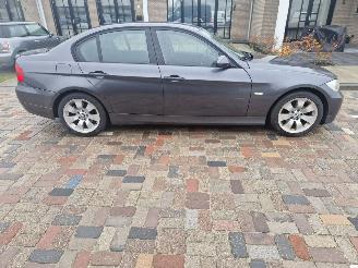 BMW 3-serie 320I picture 7