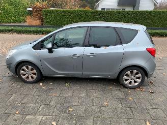 Opel Meriva 1.4 cosmo picture 8
