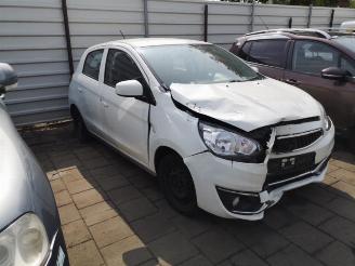 Coche siniestrado Mitsubishi Space-star Space Star (A0), Hatchback, 2012 1.0 12V 2018