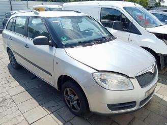 Sloopauto Skoda Fabia Fabia II Combi, Combi 5-drs, 2007 / 2015 1.2i 12V 2009/3