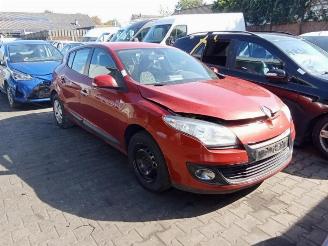 Vrakbiler auto Renault Mégane Megane III Berline (BZ), Hatchback 5-drs, 2008 / 2017 1.5 dCi 90 2012