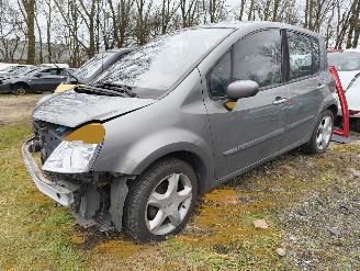Démontage voiture Renault Modus 1.4-16V Privilège Luxe 2006/3