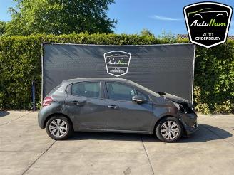 Salvage car Peugeot 208 208 I (CA/CC/CK/CL), Hatchback, 2012 / 2019 1.4 16V 2012/6