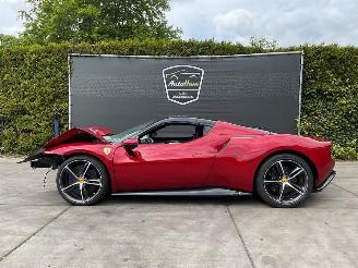 demontáž osobní automobily Ferrari  296 GTS 3.0 PHEV Cabrio  Elektrisch Benzine 2.992cc 610kW (829pk) 2025/1