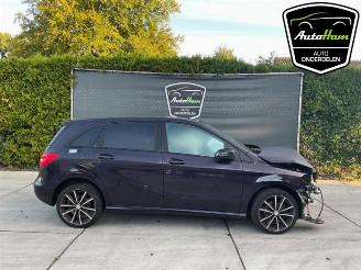 rozbiórka samochody osobowe Mercedes B-klasse B (W246), Hatchback, 2011 / 2018 1.6 B-200 BlueEFFICIENCY Turbo 16V 2014/10
