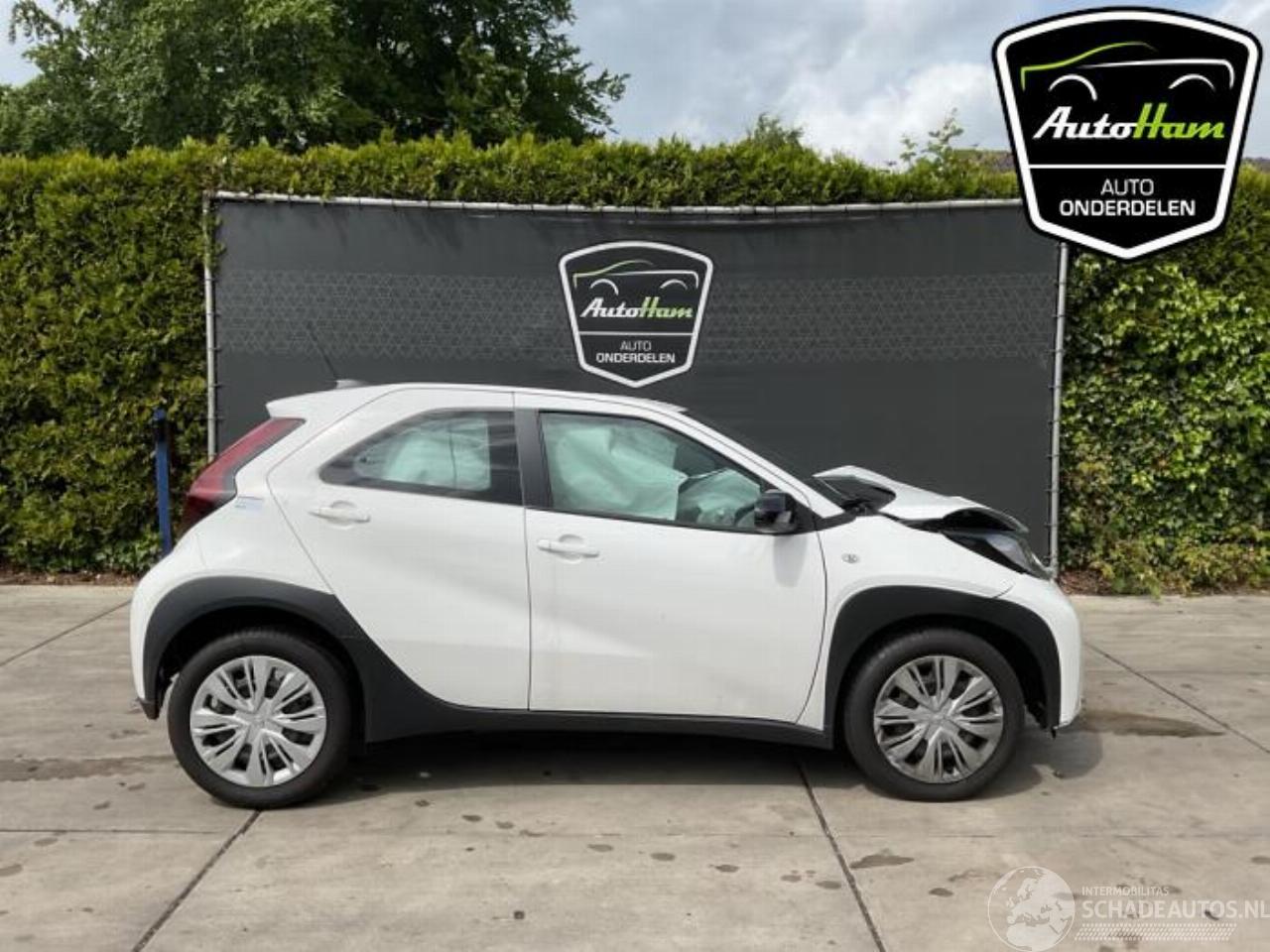 Toyota Aygo Aygo X, Hatchback, 2022 1.0 12V VVT-i