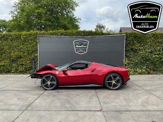 Vrakbiler auto Ferrari 296 GTS 296 GTS, Cabrio, 2021 3.0 PHEV 2025/1