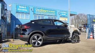 Coche siniestrado Volvo C-40 C40 Recharge (XK), SUV, 2021 Recharge Twin 2021/12