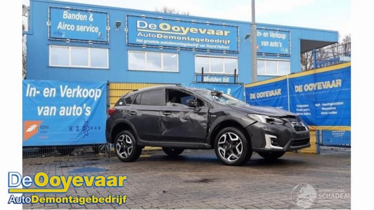 Subaru XV XV (GT/GX), SUV, 2017 2.0 e-Boxer AWD 16V