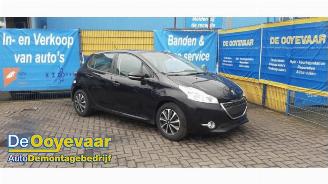 Sloopauto Peugeot 208 208 I (CA/CC/CK/CL), Hatchback, 2012 / 2019 1.2 Vti 12V PureTech 82 2013/5