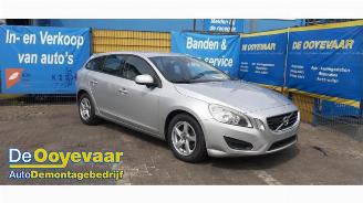 demontáž osobní automobily Volvo V-60 V60 I (FW/GW), Combi, 2010 / 2018 2.0 D3 20V 2012/6