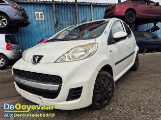 Auto da rottamare Peugeot 107 107, Hatchback, 2005 / 2014 1.0 12V 2011/4