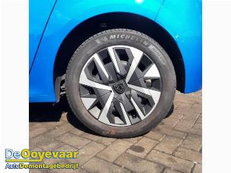 Peugeot 208 208 II (UB/UH/UP), Hatchback 5-drs, 2019 1.2 Vti 12V PureTech 75 picture 4