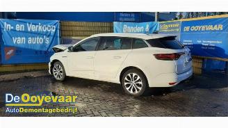  Renault Mégane Megane IV Estate (RFBK), Combi 5-drs, 2016 1.3 TCE 160 16V 2024/3