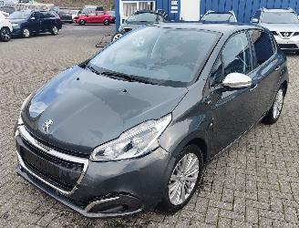 Voiture accidenté Peugeot 208 Peugeot 208 BlueHDi 100 Style 2017/5
