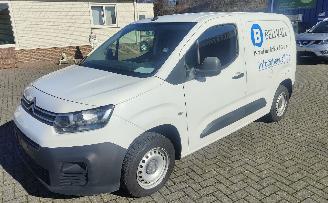  Citroën Berlingo Citroën Berlingo  Control M/L1 (moter schade ) 2019/8