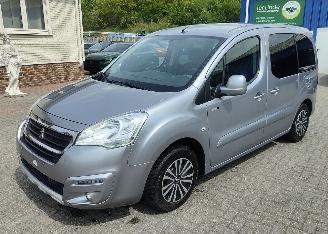 okazja samochody osobowe Peugeot Partner Tepee Peugeot Partner Tepee Allure Blue HDi 100 S/S 2017/4