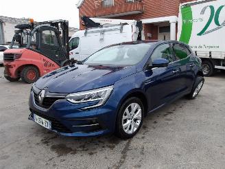 Coche accidentado Renault Mégane  2020/12