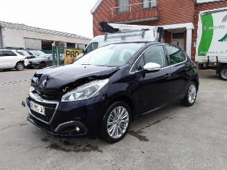Unfallwagen Peugeot 208  2017/2