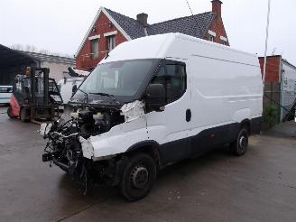 Avarii auto utilitare Iveco Daily 35 S16 2023/2