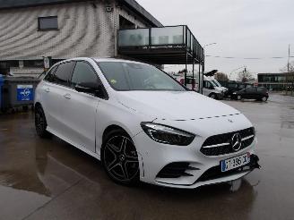 uszkodzony samochody osobowe Mercedes B-klasse  2023/12