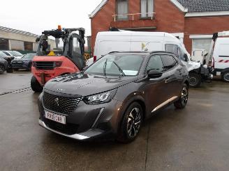 Schadeauto Peugeot 2008 1.2 PURE TECH ALLURE 2023/4