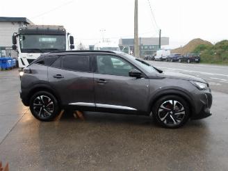 Peugeot 2008 1.2 PURE TECH ALLURE picture 4