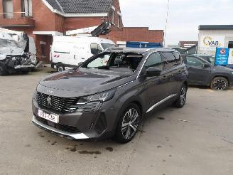 Coche accidentado Peugeot 5008 HYBRID ALLURE 2024/2