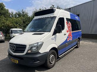 Damaged car Mercedes Sprinter 314 CDI KOMBI / COMBI / PERSONENBUS, PRIJS IS EXCL.BTW !!! 2016/12