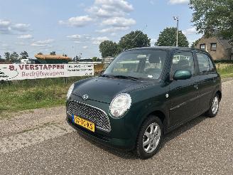 Vaurioauto  passenger cars Daihatsu Trevis 1.0 benzine 2006/8