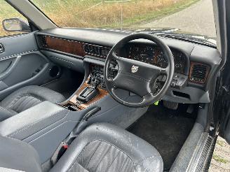 Daimler Sovereign XJ 4.0I X3000 HEARSE / LIJKWAGEN / BEGRAFENISAUTO / UITVAARTAUTO picture 20