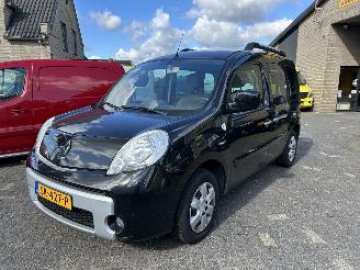 Unfallwagen Renault Kangoo Fanily II 1.6-16v Expression Airco 2011/11