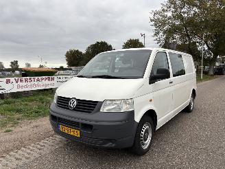 krockskadad bil bedrijf Volkswagen Transporter 1.9 TDI 75KW DUBBELE CABINE, LANGE WIELBASIS, 137.000 KM N.A.P. 2005/6