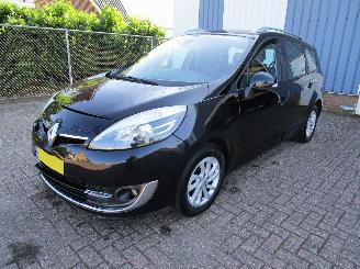 krockskadad bil auto Renault Grand-scenic 1.2 TCE Bose Navi Clima 6-Bak 2013/7