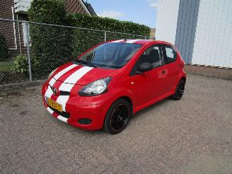krockskadad bil auto Toyota Aygo Airco Radio/CD 5-Deurs 2010/11