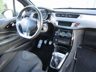 Citroën DS3 1.2 VTI Clima Radio/CD picture 15