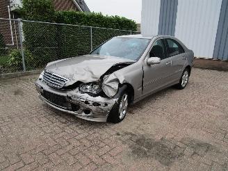 Schadeauto Mercedes C-klasse 200 CDI Navi Clima Automaat 2009/12