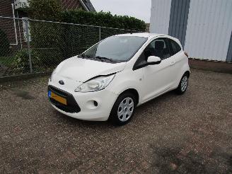 Damaged car Ford Ka Airco Radio/CD 131.000 KM 2012/7