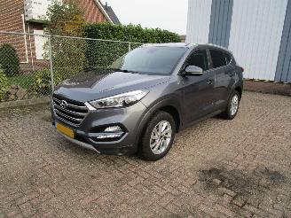 skadebil auto Hyundai Tucson 1.6 Navi Clima 6-Bak 2017/2