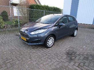 Schadeauto Ford Fiesta 1.5 TDCI Clima 5-Drs 2013/10