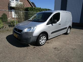 Schade bestelwagen Peugeot Partner 1.6 HDI Airco Schuifdeur 2015/8