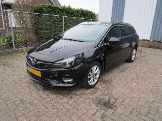 uszkodzony samochody osobowe Opel Astra 1.2 Nieuwe Motor Camera Navi 2021/11