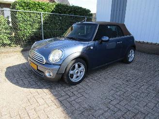 uszkodzony samochody osobowe Mini Cabrio 1.6 Cooper Chili Airco 6-Bak 2010/5