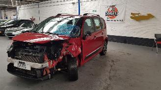 krockskadad bil auto Citroën C3 picasso 1.6 VTI Exclusive 2014/1