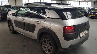Citroën C4 cactus 1.2 PURETECH12V  4DRS BENZ 1.199CC 60KW 82PK picture 6
